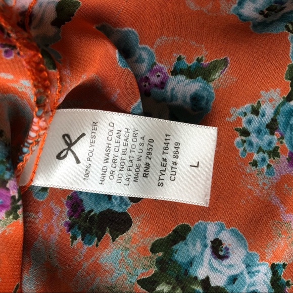 Everly Blouse Top Size L - Picture 6 of 7